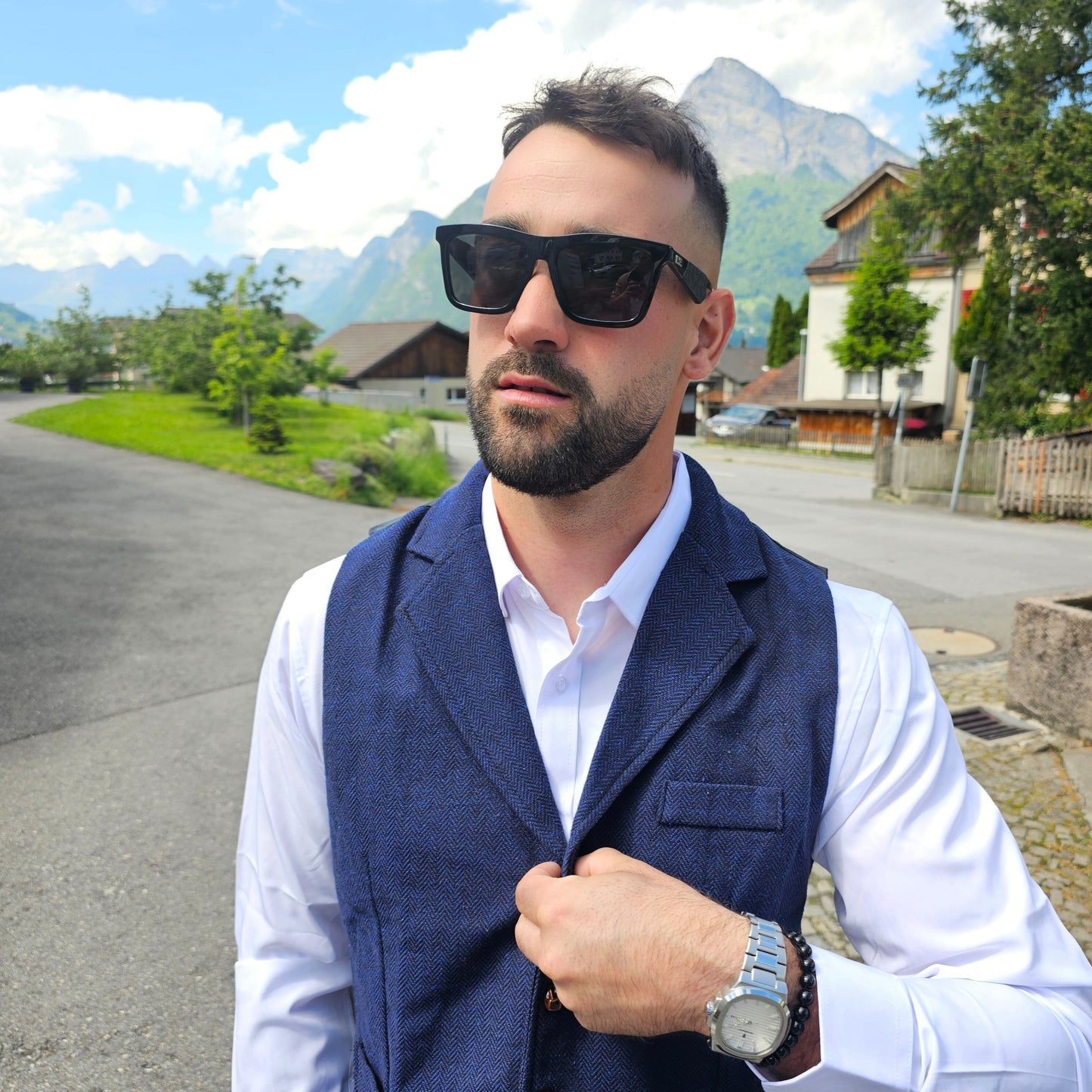 Men’s Herringbone Tweed Vest – Classic European Conservative Style