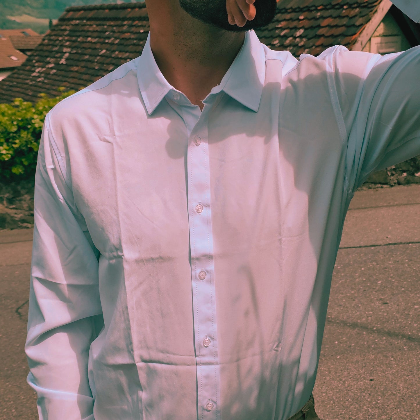 Slim fit white shirt for men with subtle texture – professional and versatile wardrobe essential